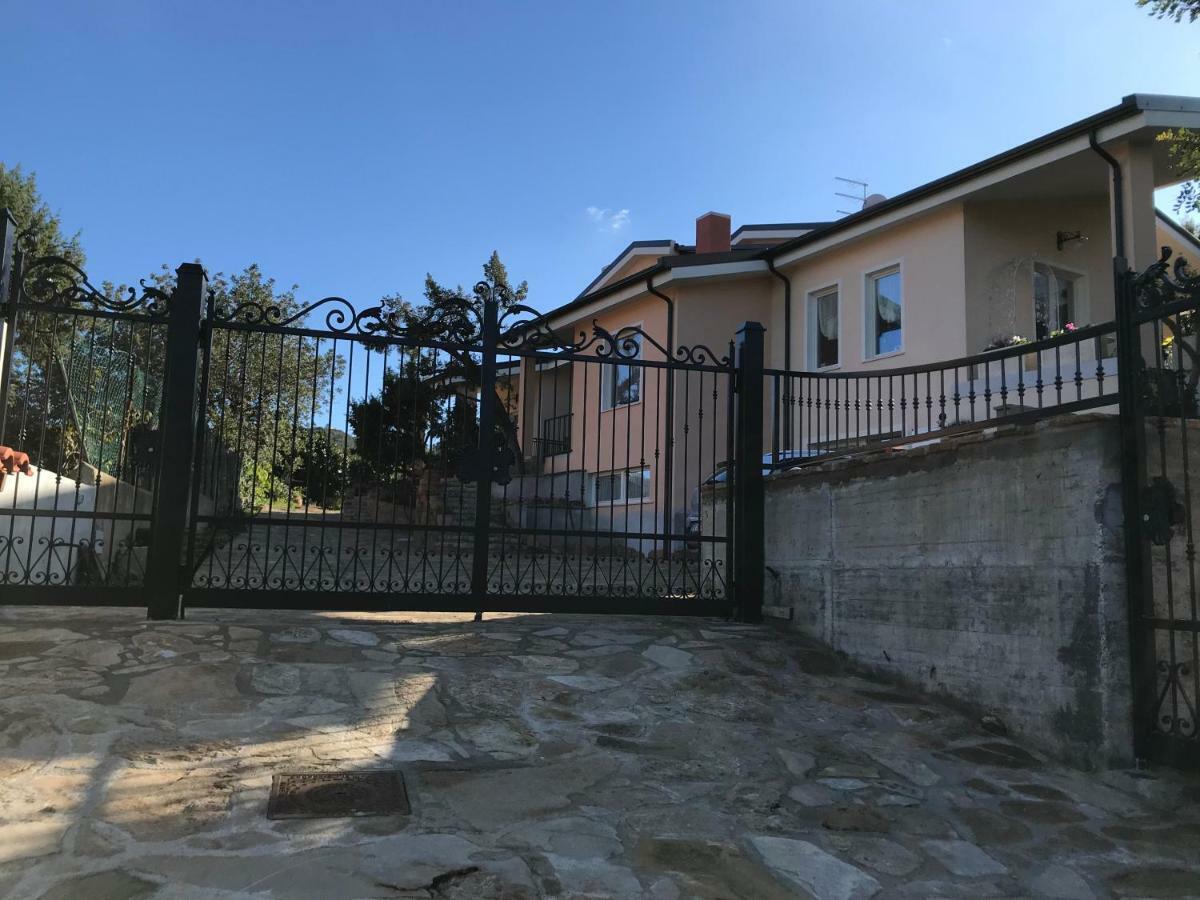 Villa Dei Fiori - Casa Vacanza 卡波特拉 外观 照片