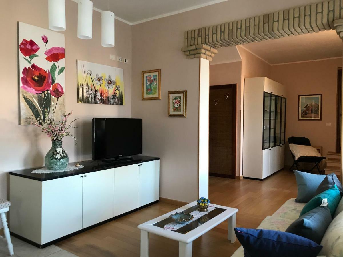Villa Dei Fiori - Casa Vacanza 卡波特拉 外观 照片